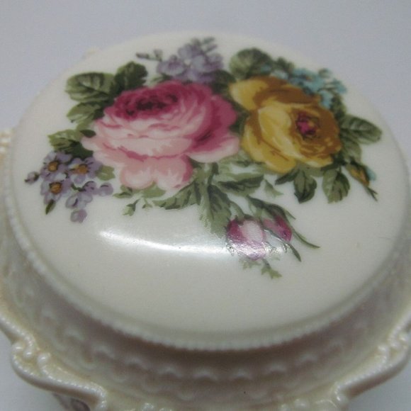 Vtg Porcelain Trinket Holder - Picture 4 of 8